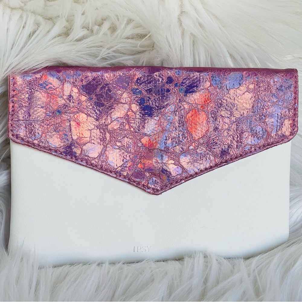 IPSY | BRAND NEW | Limited Edition Shiny Adventures Holo Glam Bag (BAG ONLY)